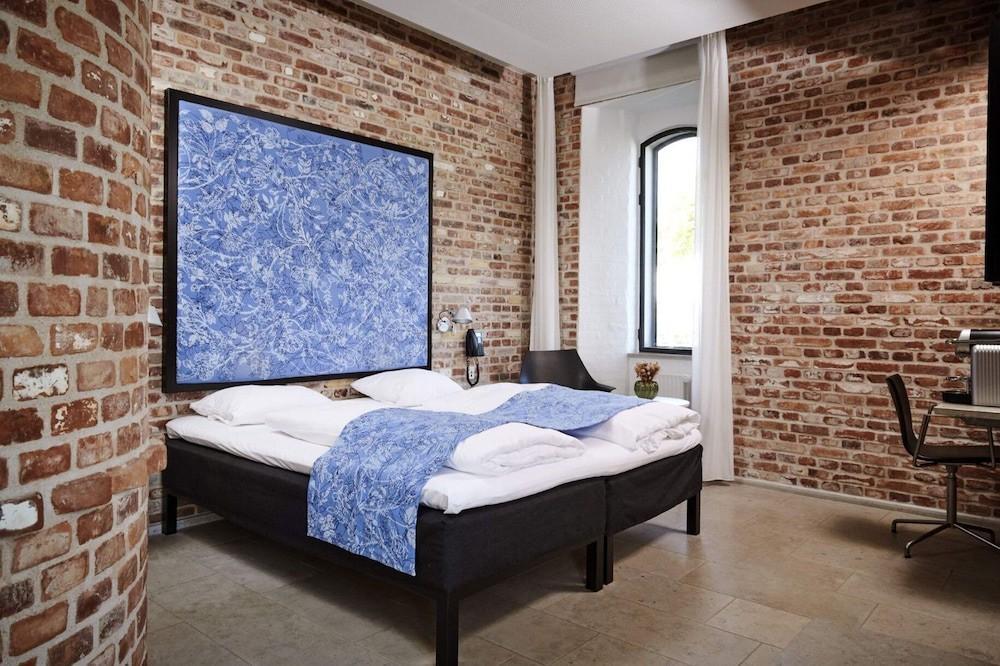 Hindsgavl Slot Hotel 4*