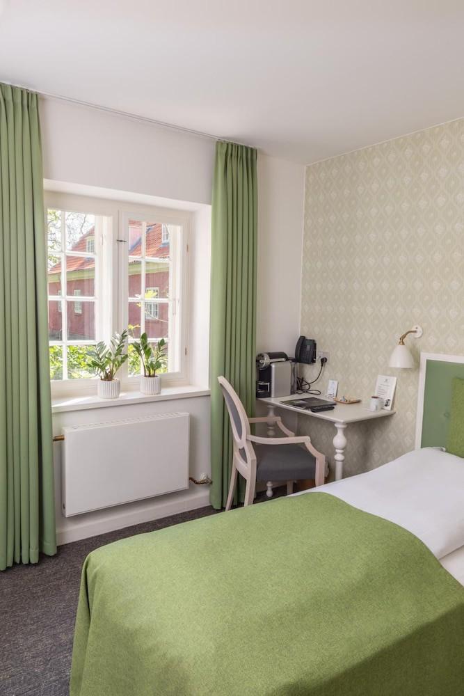 Hindsgavl Slot Hotel 4*